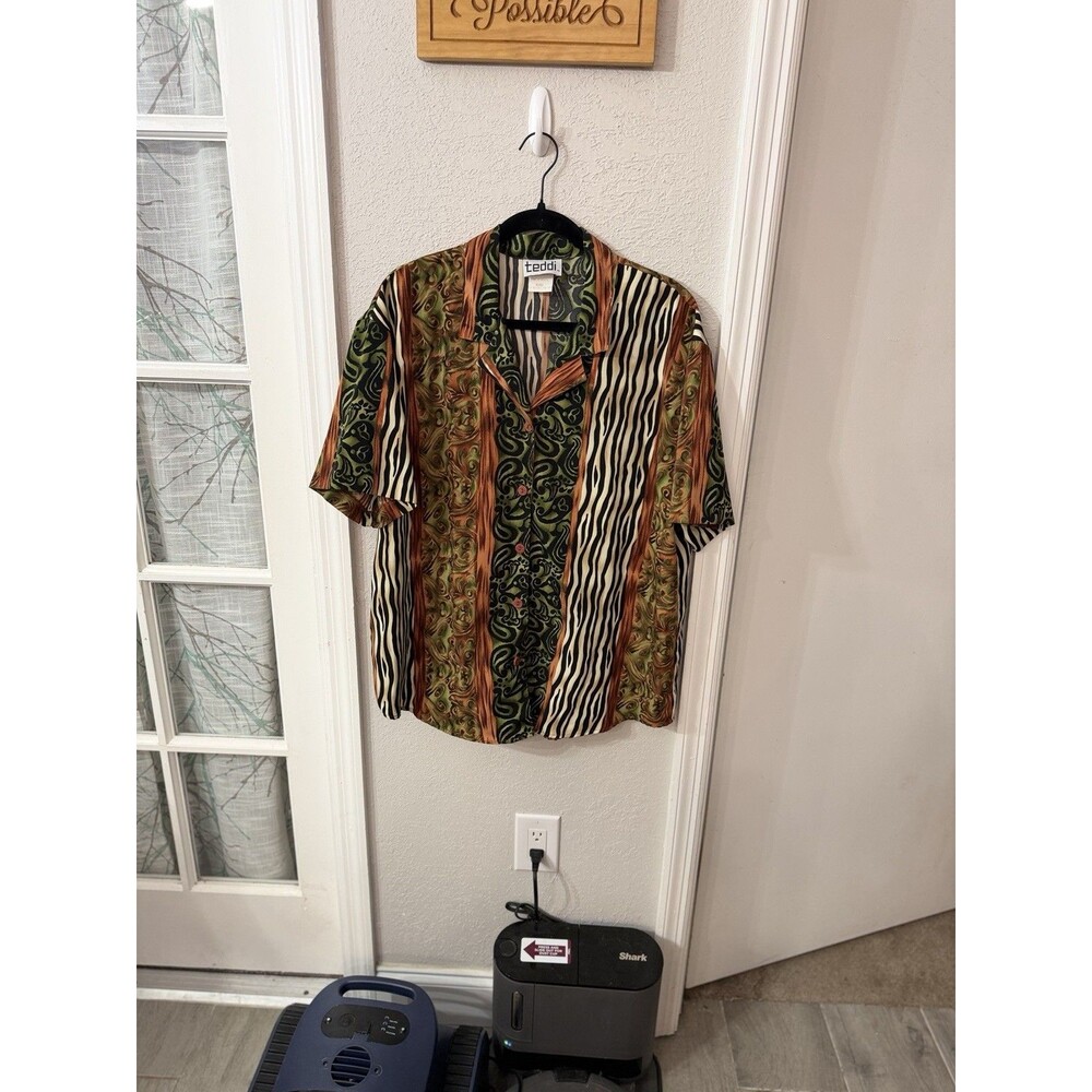 Teddi Womens XL Button Front Blouse Zebra Abstract Green Orange Short Sleeve